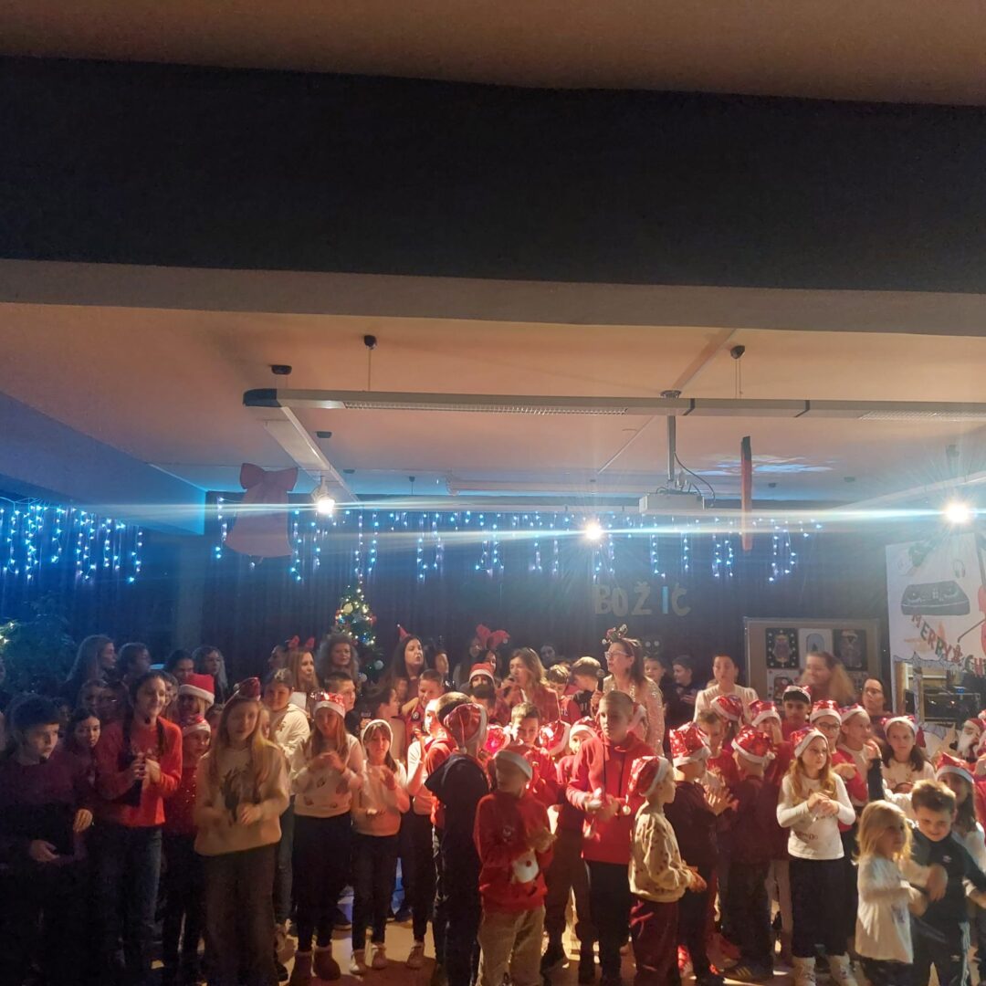 1c7ecfb6-4780-4f3c-bdcf-2fd630ccc6d5