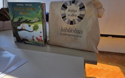Djelatnice Gradske knjižnice Zadar s učenicima su obilježile 20 godina bibliobusne službe